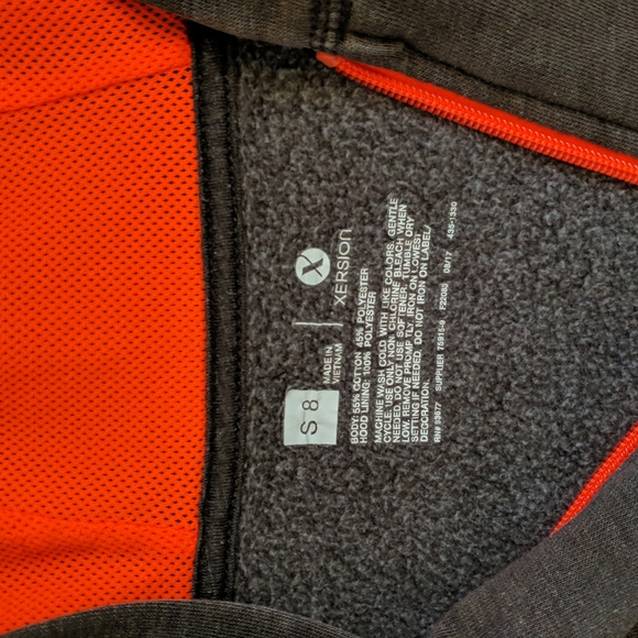 Xersion Boy's Hoodie, Dark Grey, size 8 - Picture 2 of 3